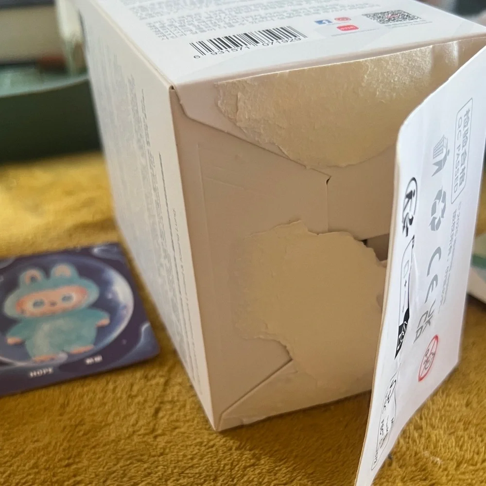 Pop Mart Authentic Labubu Big Into Energy Hope - Picture 6 of 6